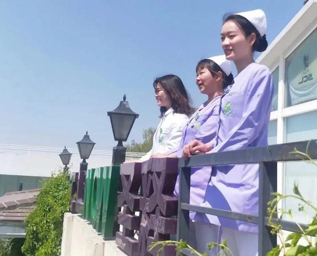 中国医师节：来听听他们的故事